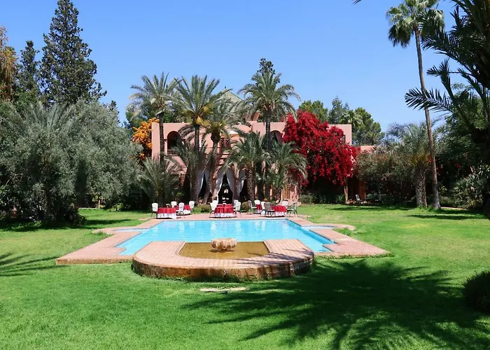 Dar Ayniwen Garden & Bird Zoo